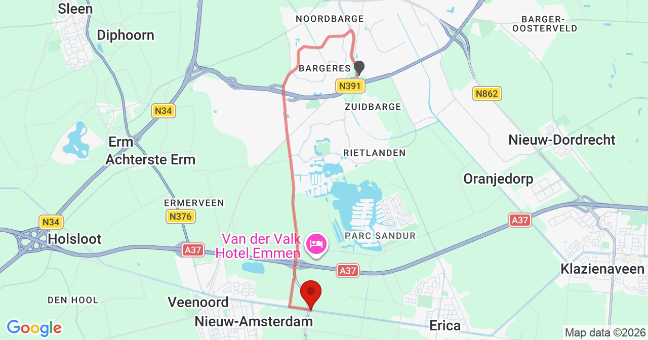 Kaart van het incident in Nieuw-Amsterdam met berekende routes vanaf gealarmeerde posten
