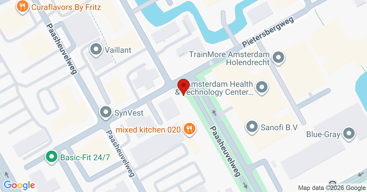Kaart van het incident in Amsterdam met berekende routes vanaf gealarmeerde posten