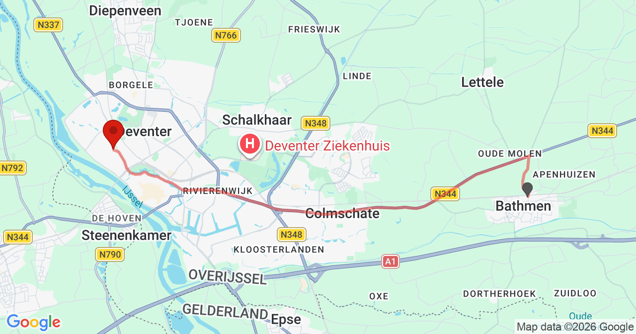 Kaart van het incident in Deventer met berekende routes vanaf gealarmeerde posten