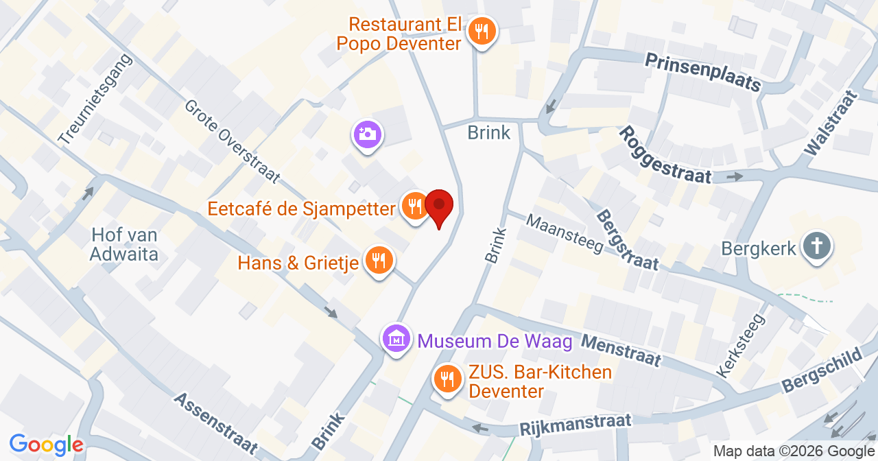 Kaart van het incident in Deventer met berekende routes vanaf gealarmeerde posten