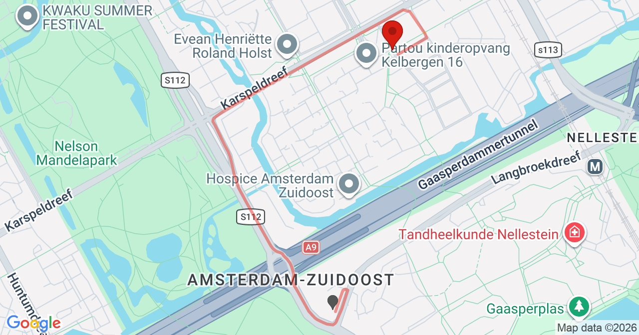 Kaart van het incident in Amsterdam met berekende routes vanaf gealarmeerde posten