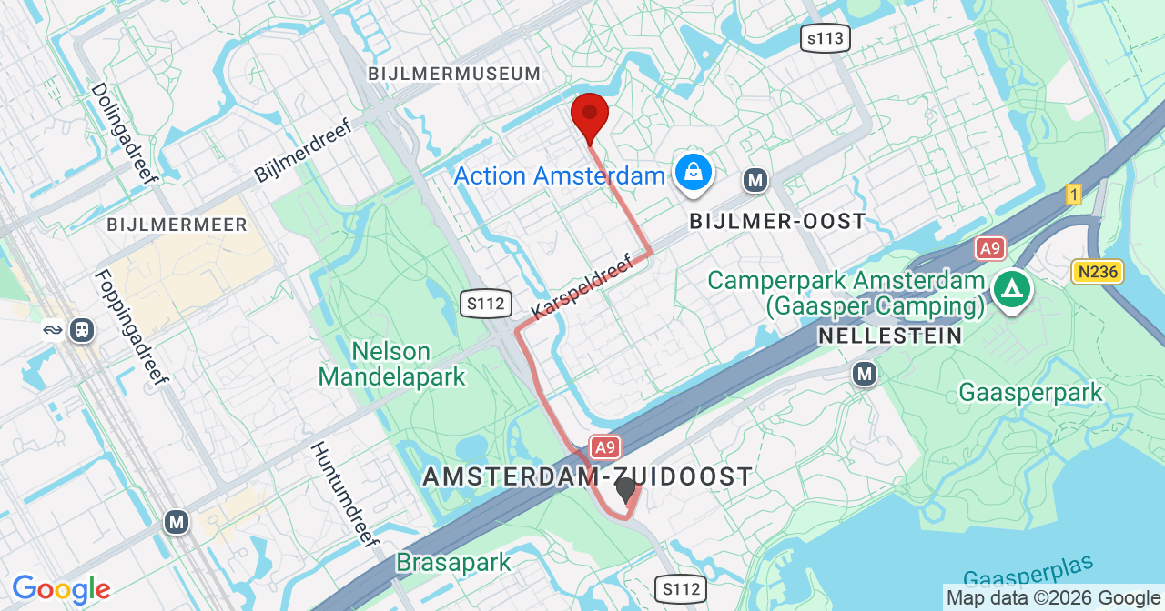Kaart van het incident in Amsterdam met berekende routes vanaf gealarmeerde posten