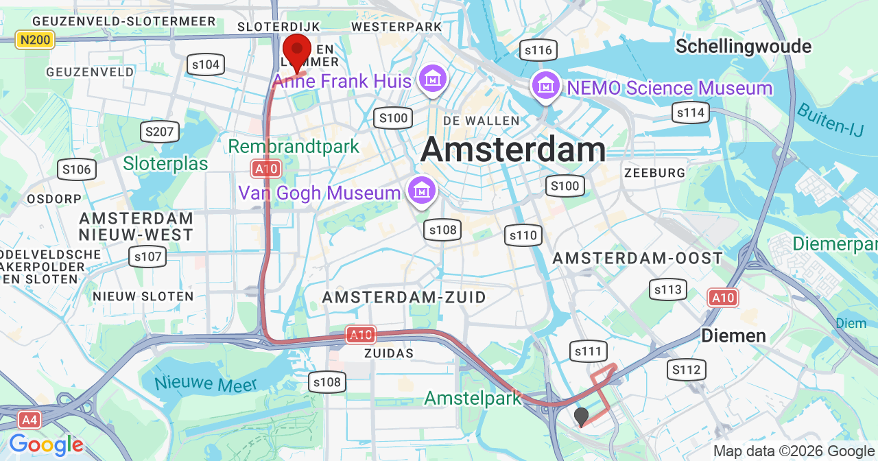 Kaart van het incident in Amsterdam met berekende routes vanaf gealarmeerde posten