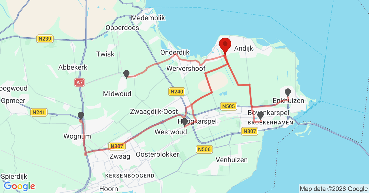 Kaart van het incident in Andijk met de aanrijroutes van de gealarmeerde eenheden
