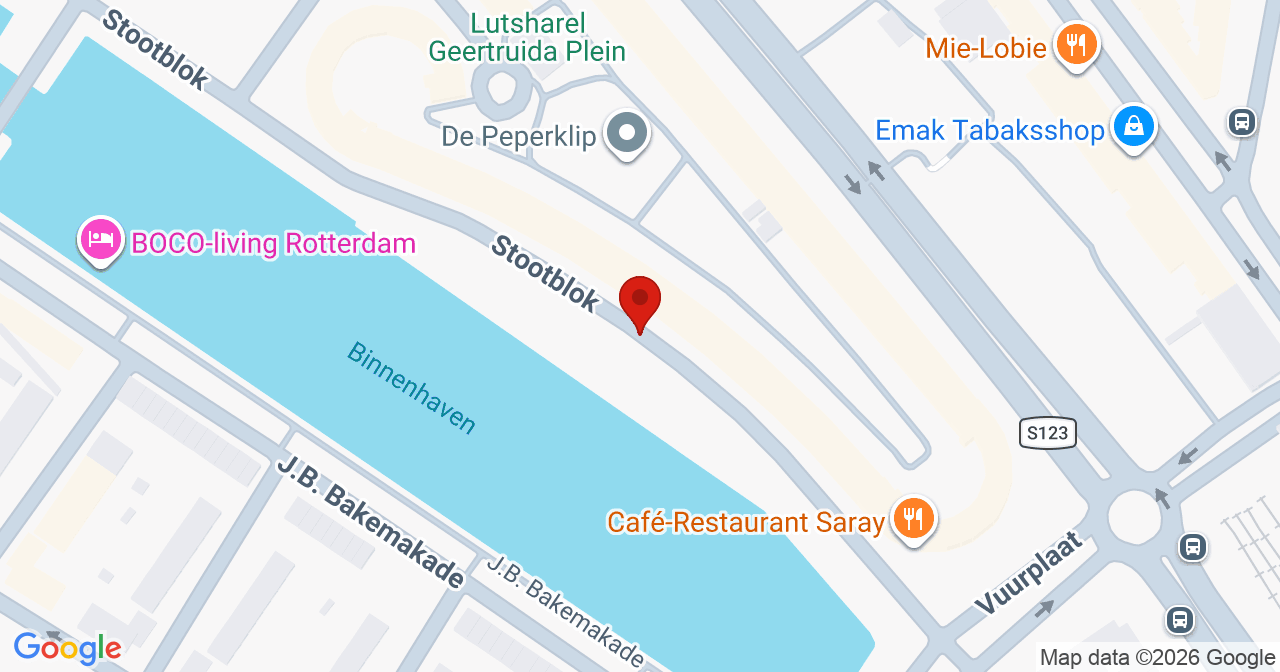 Kaart van het incident in Rotterdam met berekende routes vanaf gealarmeerde posten