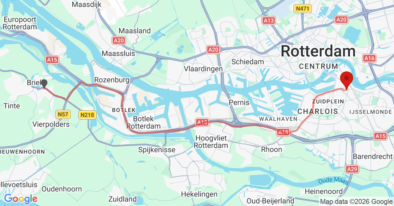 Kaart van het incident in Rotterdam met berekende routes vanaf gealarmeerde posten