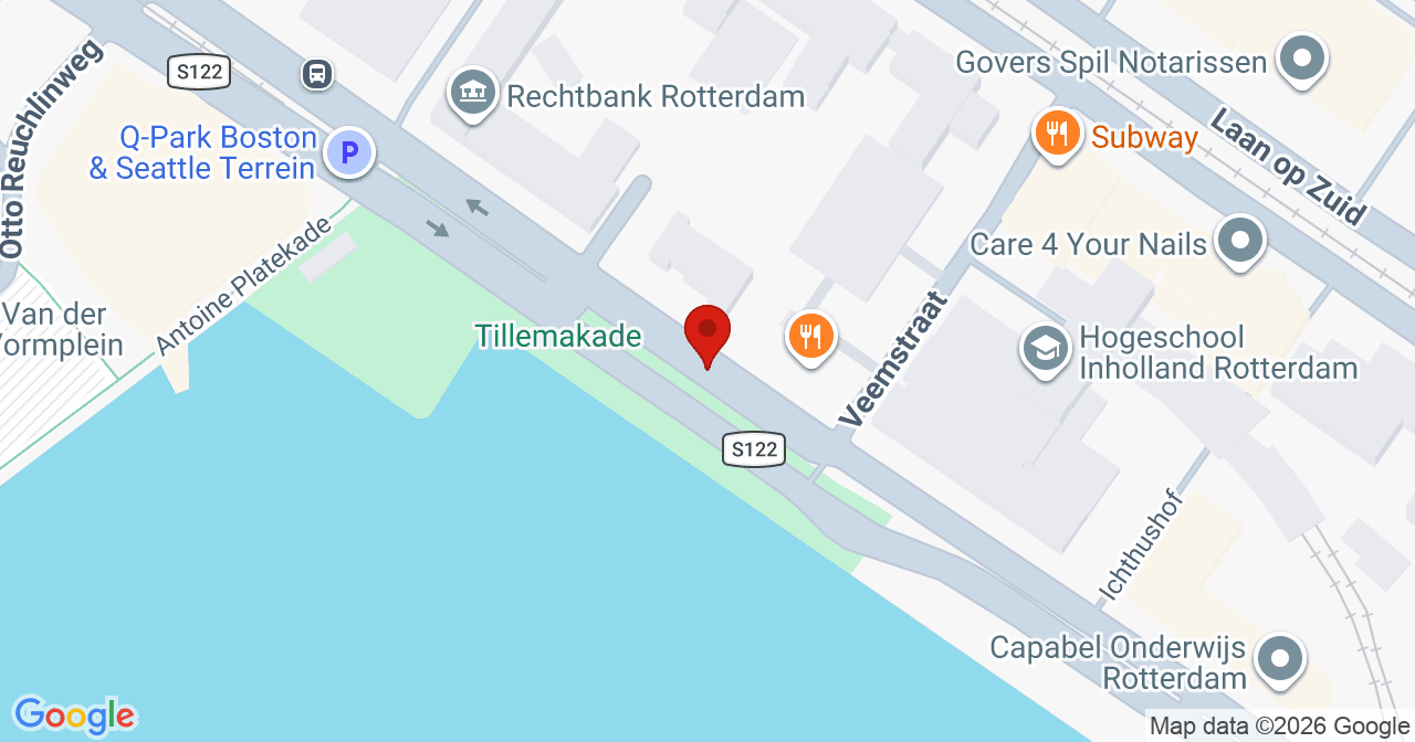 Kaart van het incident in Rotterdam met berekende routes vanaf gealarmeerde posten