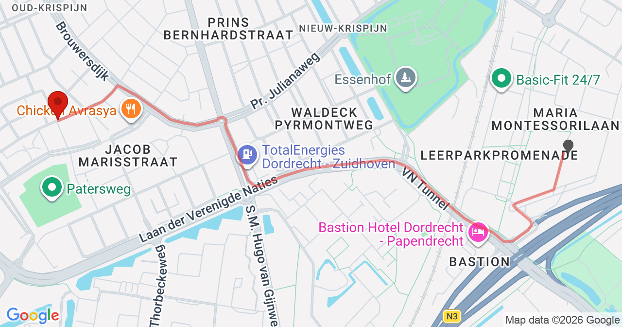 Kaart van het incident in Dordrecht met berekende routes vanaf gealarmeerde posten