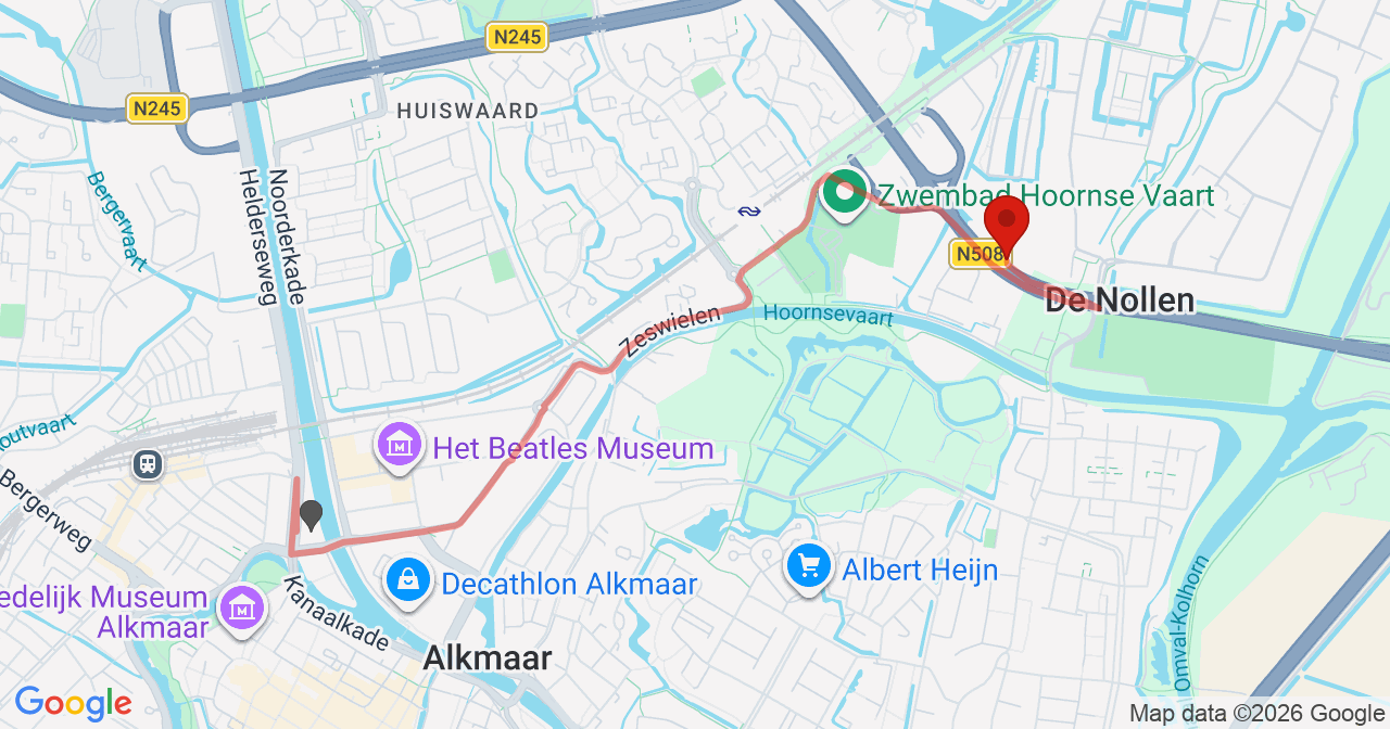 Kaart van het incident in Alkmaar met berekende routes vanaf gealarmeerde posten