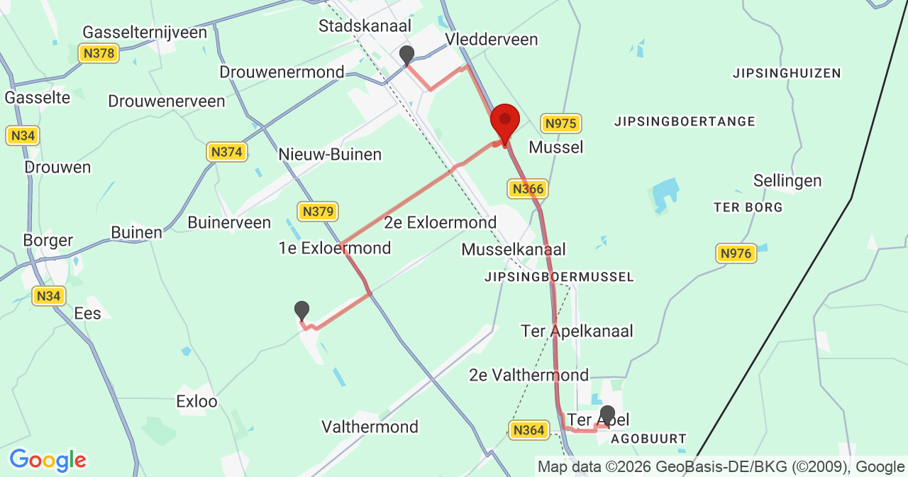 Kaart van het incident in Musselkanaal met de aanrijroutes van de gealarmeerde eenheden