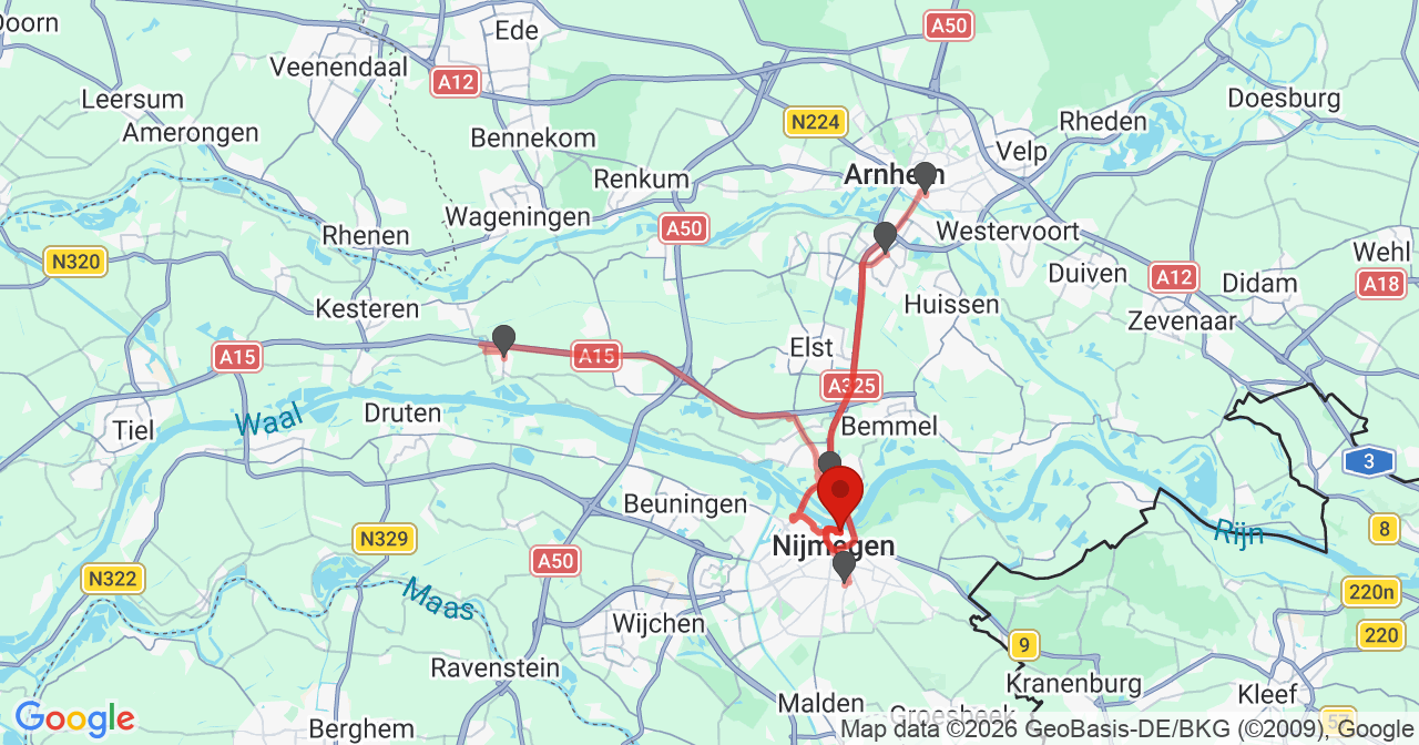 Kaart van het incident in Nijmegen met de aanrijroutes van de gealarmeerde eenheden