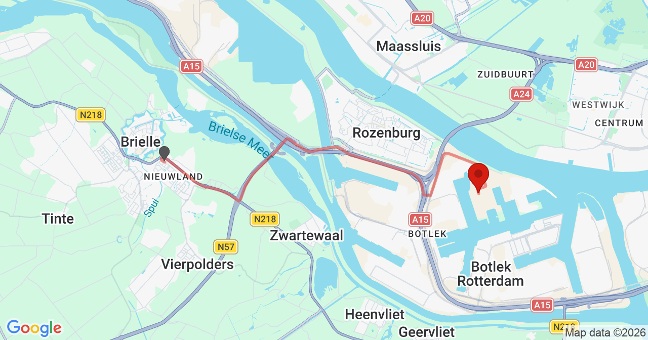 Kaart van het incident in Rotterdam met de aanrijroutes van de gealarmeerde eenheden