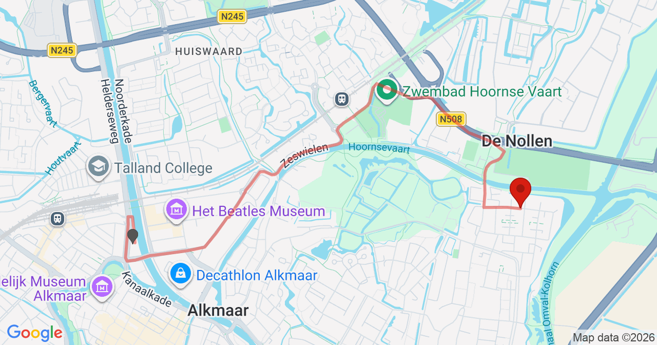 Kaart van het incident in Oudorp met de aanrijroutes van de gealarmeerde eenheden