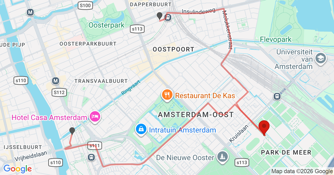 Kaart van het incident in Amsterdam met de aanrijroutes van de gealarmeerde eenheden