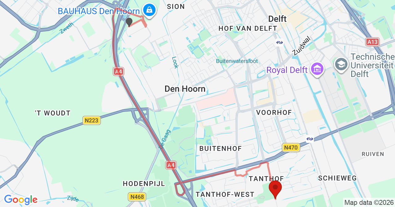 Kaart van het incident in Delft met de aanrijroutes van de gealarmeerde eenheden