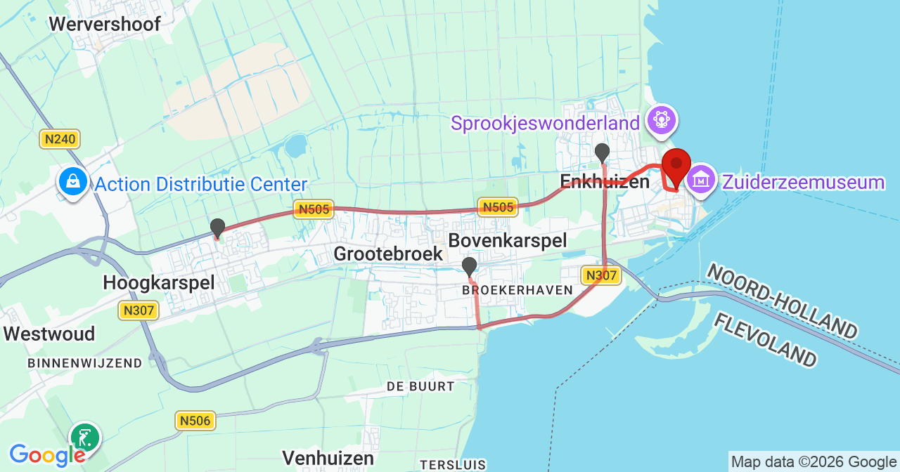 Kaart van het incident in Enkhuizen met de aanrijroutes van de gealarmeerde eenheden