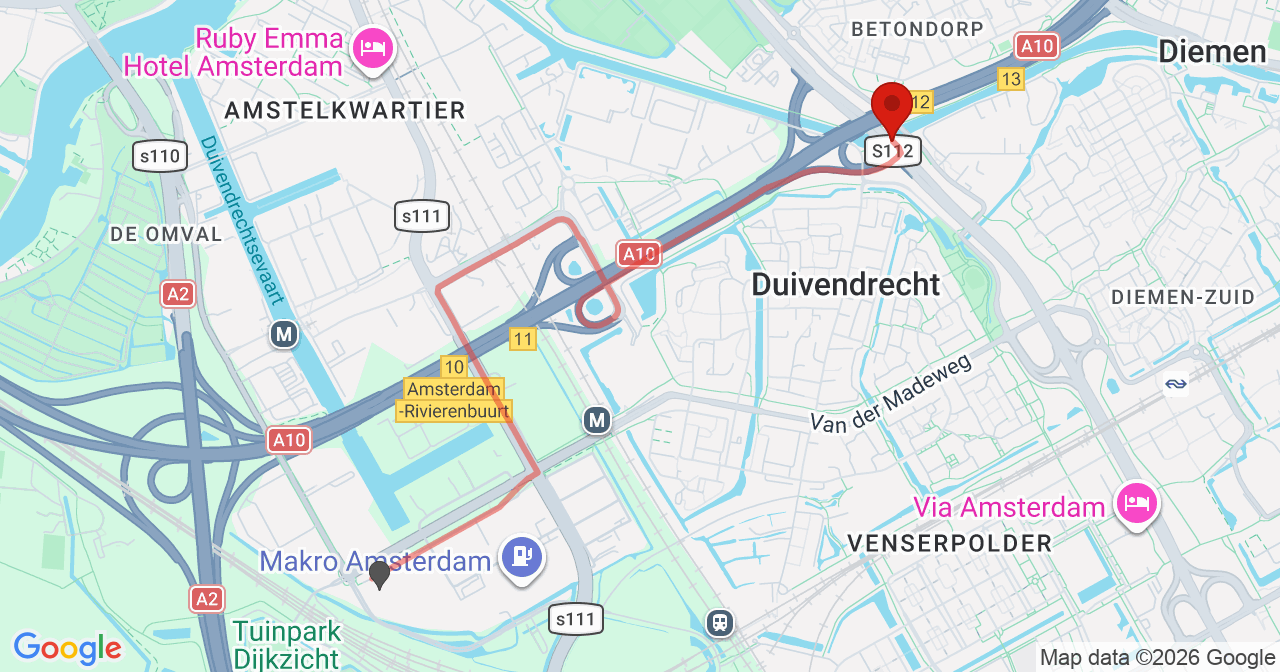 Kaart van het incident in Amsterdam met de aanrijroutes van de gealarmeerde eenheden