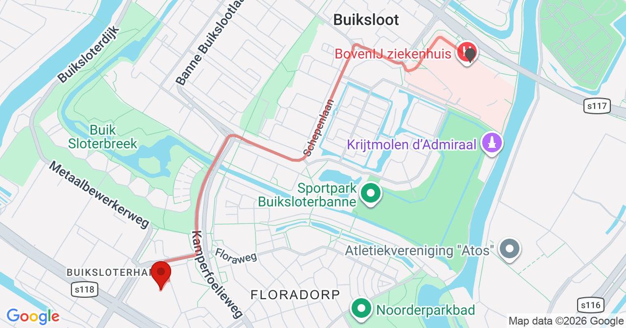 Kaart van het incident in Amsterdam met de aanrijroutes van de gealarmeerde eenheden