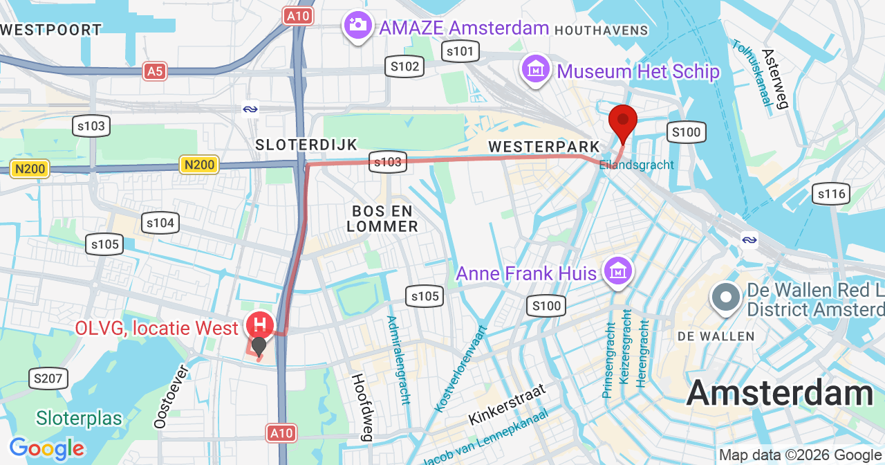 Kaart van het incident in Amsterdam met de aanrijroutes van de gealarmeerde eenheden