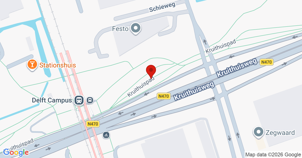 Kaart van het incident in Delft met de aanrijroutes van de gealarmeerde eenheden
